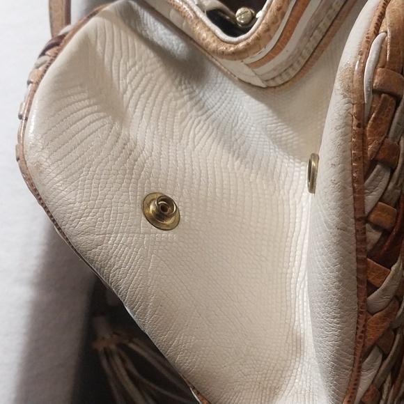 Sharif Woven tassel crossbody purse Measures 8 1/2 inches on the inside - Picture 5 of 8